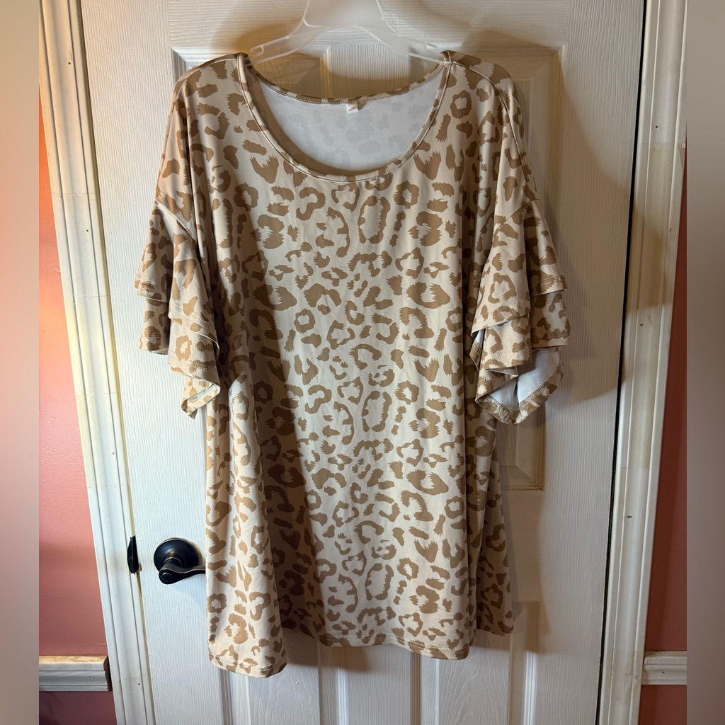 Sale Neutral Camo Top With Scoop Neck